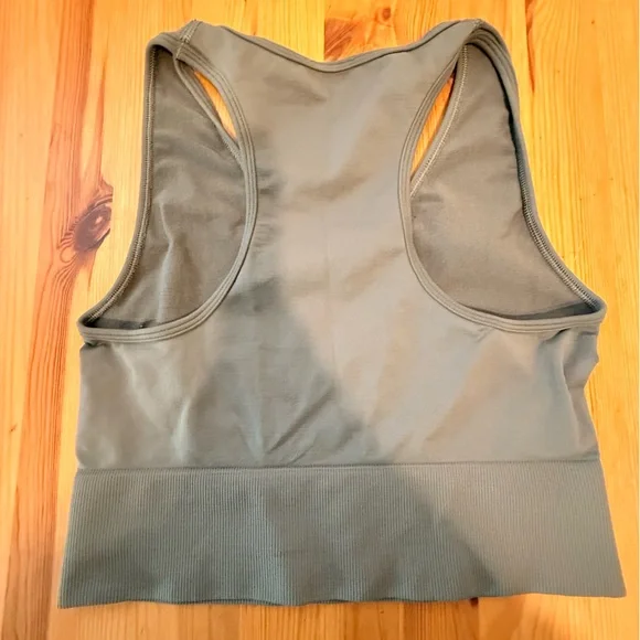 Gymshark Tank Top - Picture 2 of 2
